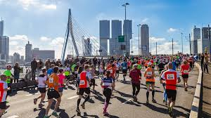 Marathon Rotterdam verzorgingsstand bemannen